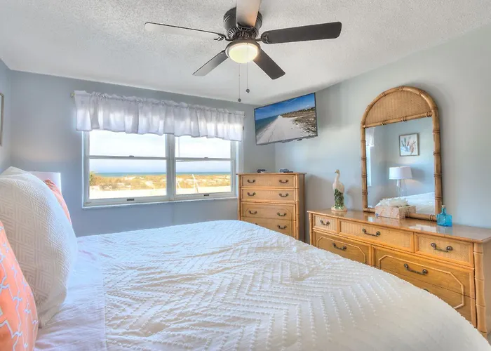 Gulf Breeze - Gulf Front Monthly Holiday home *